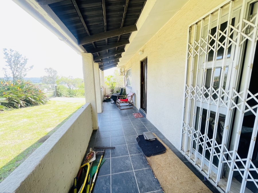 3 Bedroom Property for Sale in Summerpride Eastern Cape